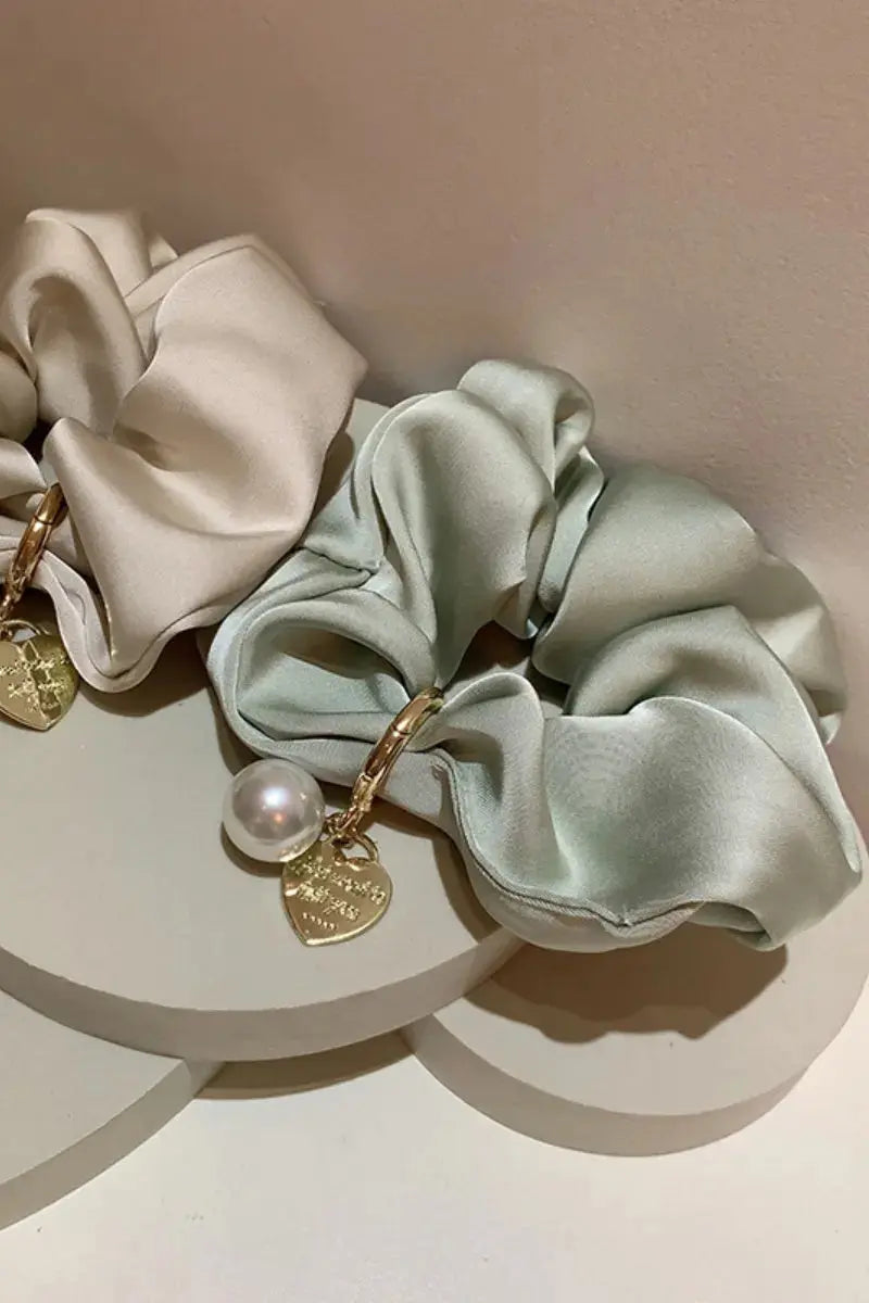 Solid Satin Scrunchies β Detachable Chain Accent β¨π€